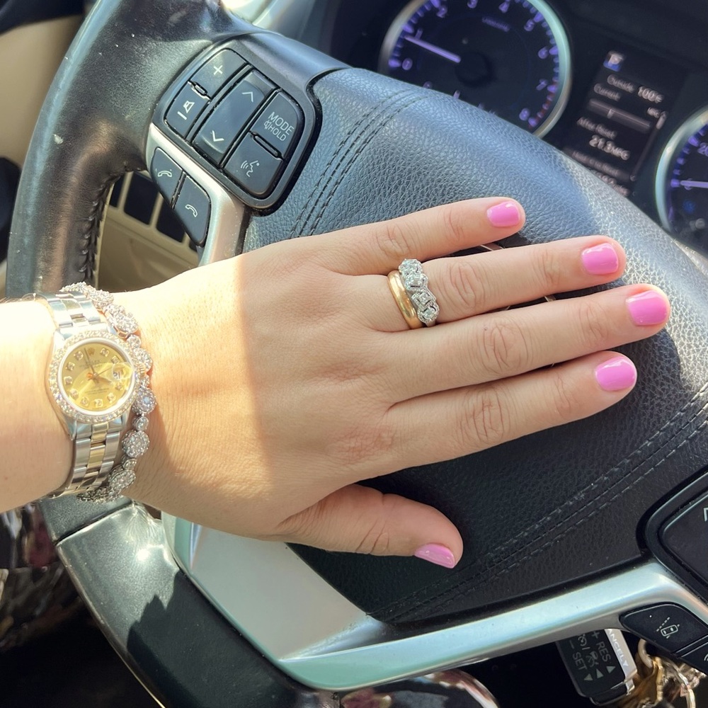 Ladies Rolex 26mm Diamond Watch! Sale! Mint!